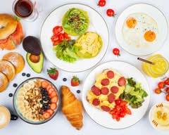 Breakfast Station Knesebeckstr.