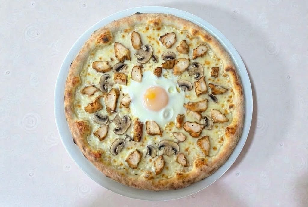 🍕 Pizza Chicken Alfredo