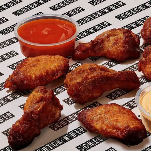 8 Wings