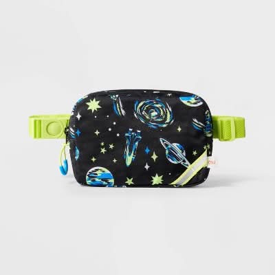 Cat & Jack Kids Fanny pack Space Bag, Heathered Ebony