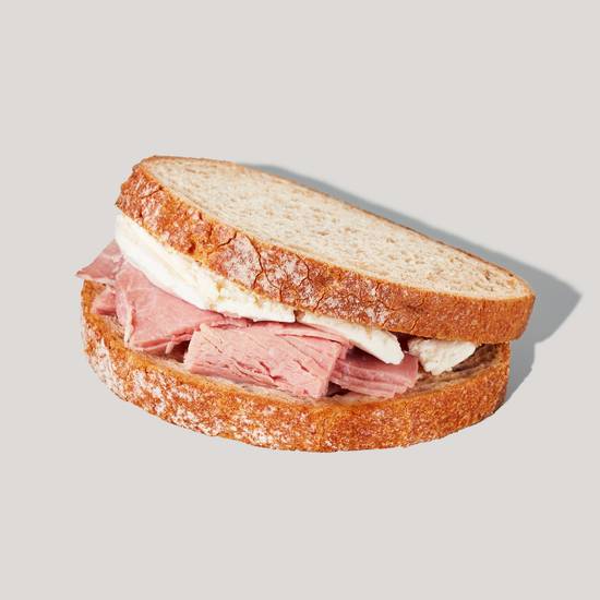 ハム＆クリームチーズ石窯カンパーニュ Ham & Cream Cheese Campagne Sandwich