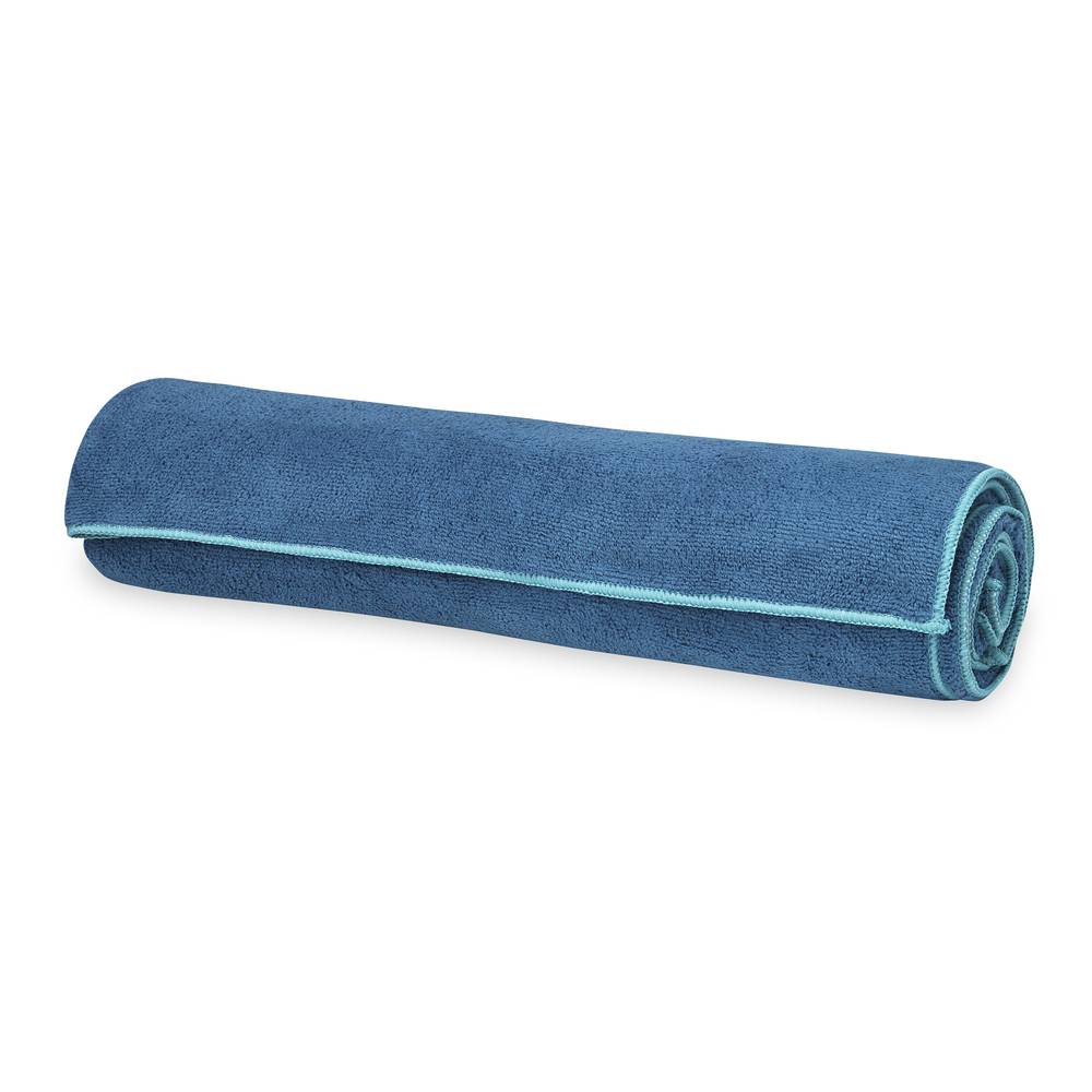 Gaiam Stay-Put Yoga Mat Towel (lake)