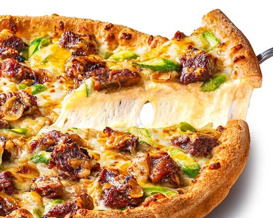 青森県産にんにく香る 牛ハラミの角切りステーキピザ (Mサイズ) Diced beef skirt steak pizza flavored with Aomori garlic