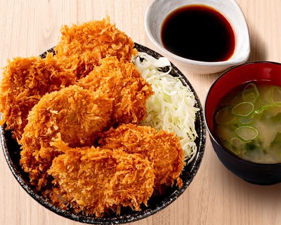 ひと口ヒレ山盛り新潟タレかつ丼～わかめ味噌汁セット～