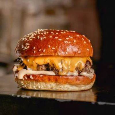 Halal Cheeseburger