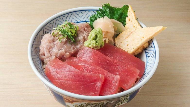 まぐろ丼 Tuna Rice Bowl
