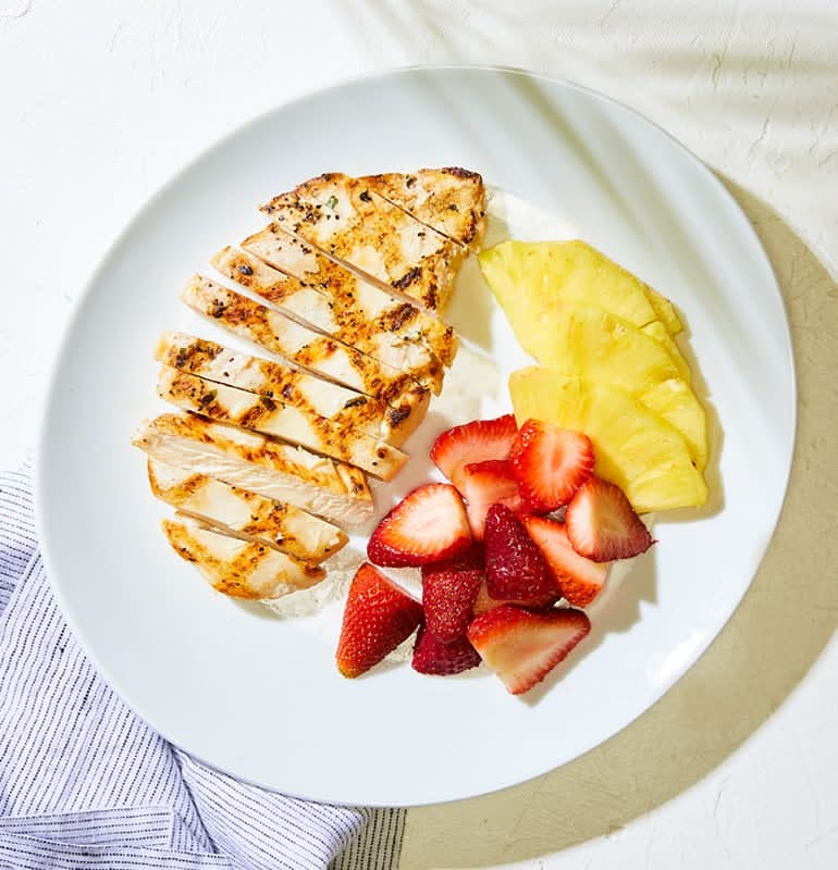 KIDS GRILLED CHICKEN BREAST