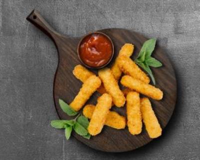 Mozzarella Sticks with Fries