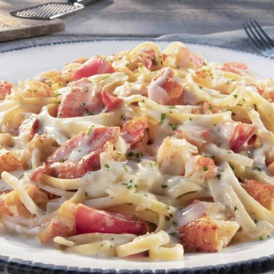Order Lobster Linguini food online from Red Lobster store, Talleyville on bringmethat.com