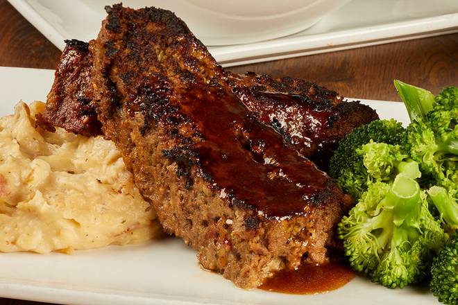 LUNCH DAD'S HOMEMADE MEATLOAF