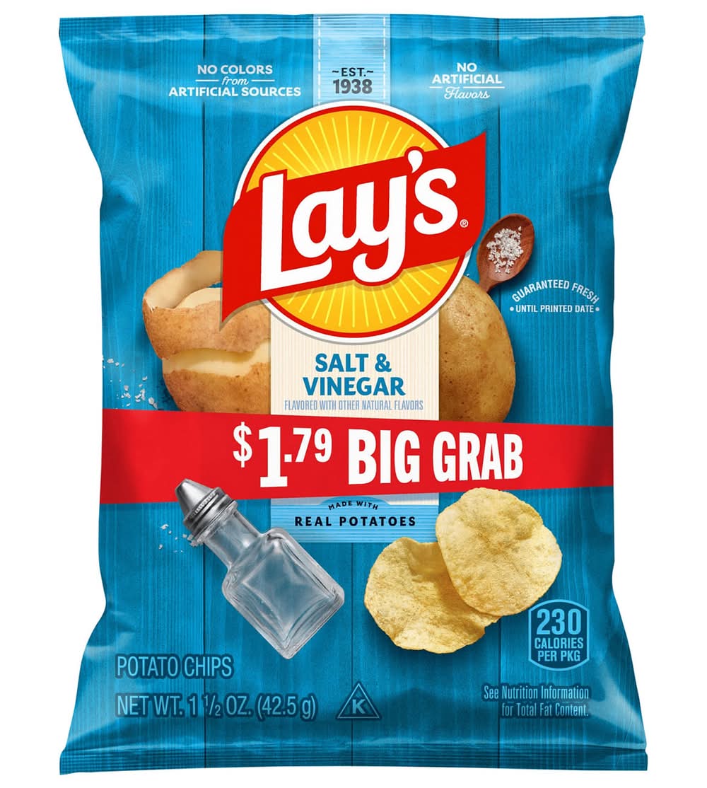 Lay's Salt & Vinegar Flavored Potato Chips