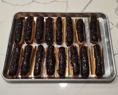 Eclairs Cafe