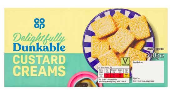 Co-op Vanilla, Delightfully Dunkable Custard Creams (300g)