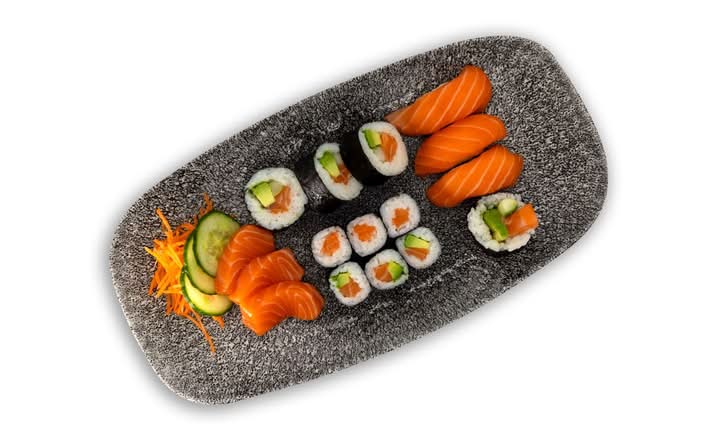 Salmon Feast Platter 三文鱼盛宴拼盘