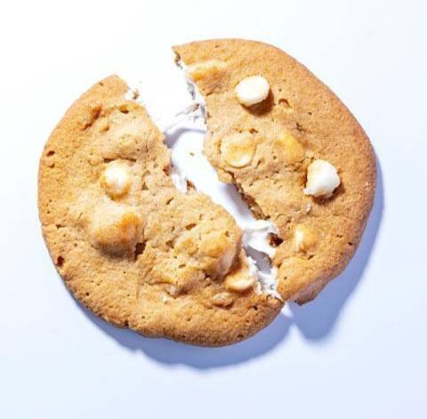 Nestle White Chip Macadamia Nut
