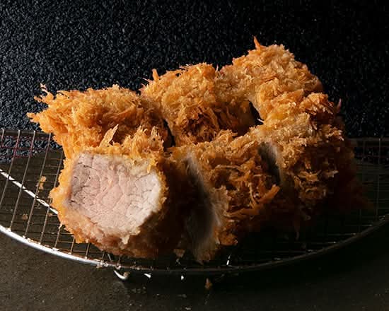 圧倒的存在感！熟成ヒレ一本かつ弁当 Impressive Whole Aged Pork Fillet Tonkatsu Bento