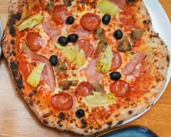 Loros Bistro