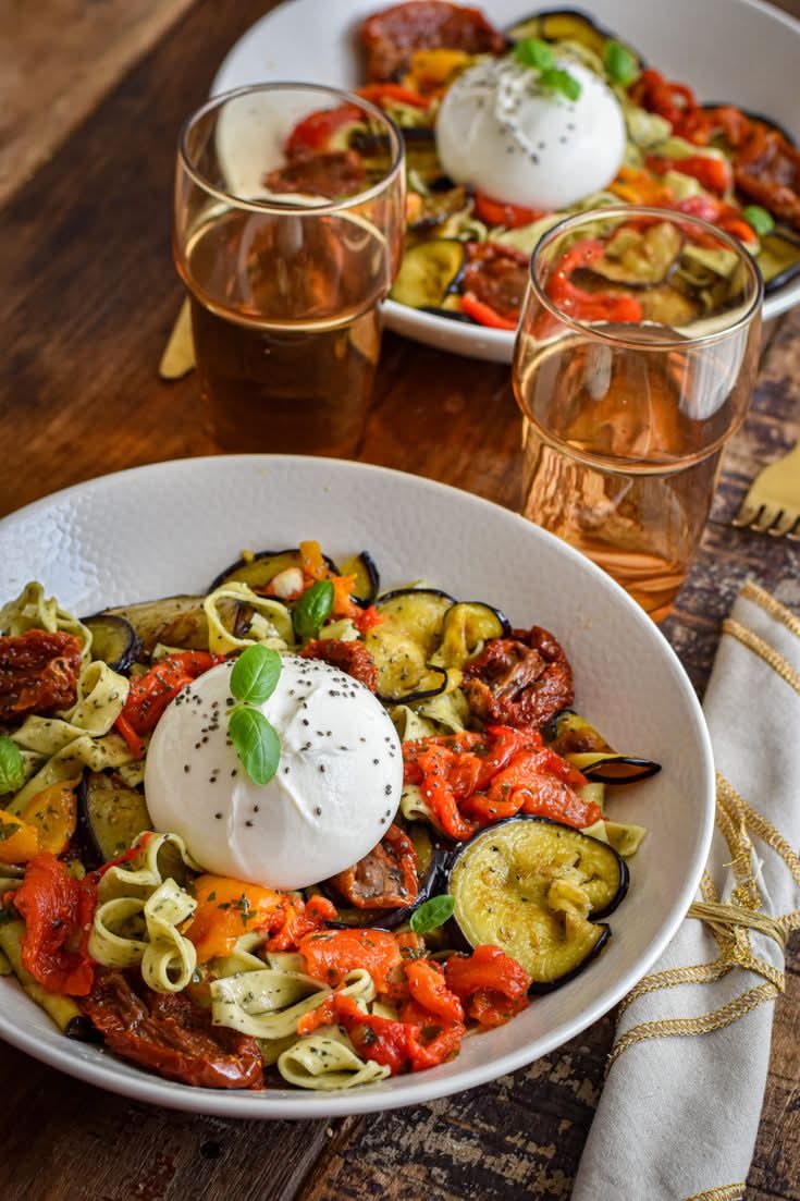PASTA BURATINA ET LEGUMES GRILLES
