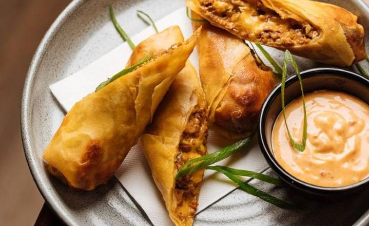 Cheeseburger Spring Rolls