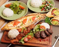 メッゼ堀江トルコカフェレストラン Mezzehorie Turkish Cafe Restaurant