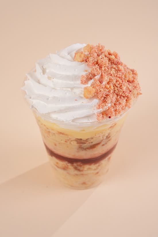 Ruby Crumble Tres Leches 12 oz Cup