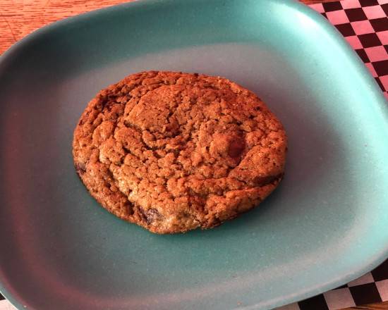 Homemade Chocolate Chip Cookie