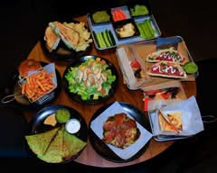 Five Iron Golf (202 21st Avenue South)