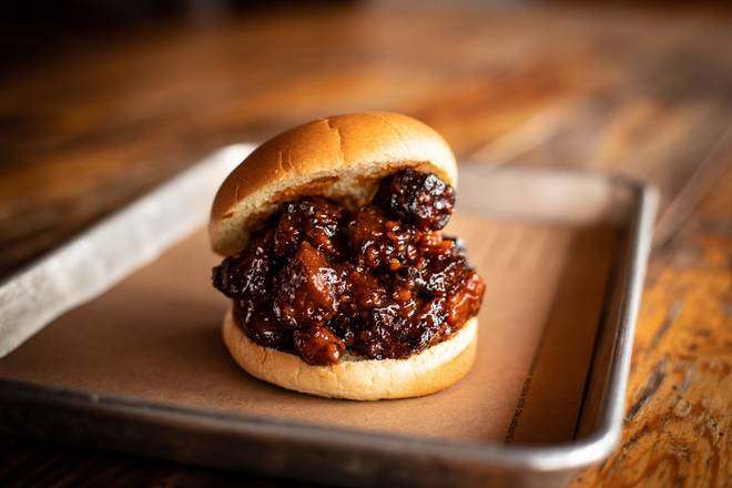 Vegan Burnt Ends Sandwich