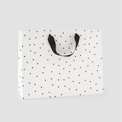 Sugar Paper Gift Bag, M, White-Black