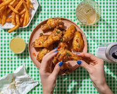 Jolene’s Wings + Beer (Garland)