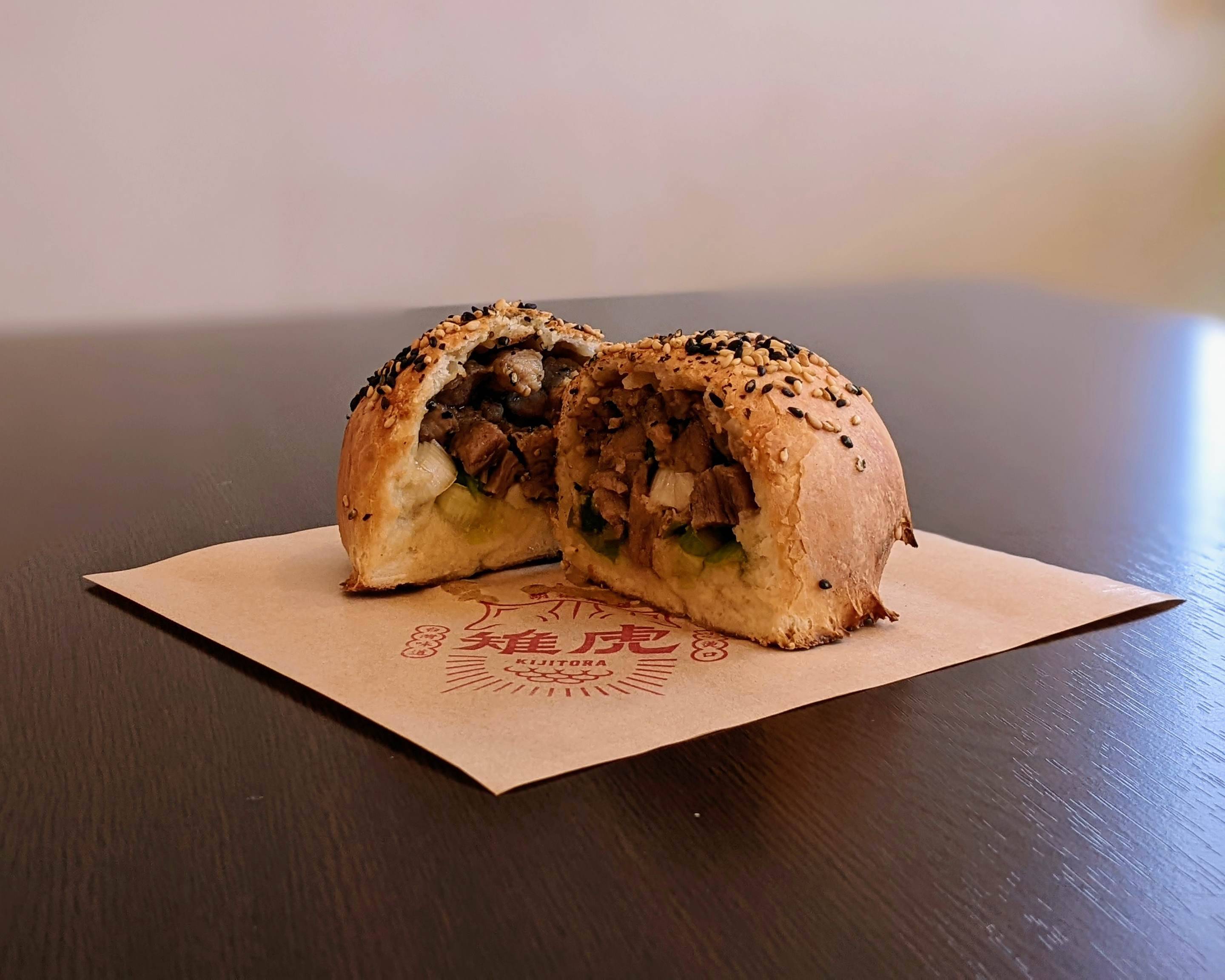 台湾で定番の胡椒餅店 雉虎 こしょうもちてん きじとらのデリバリー