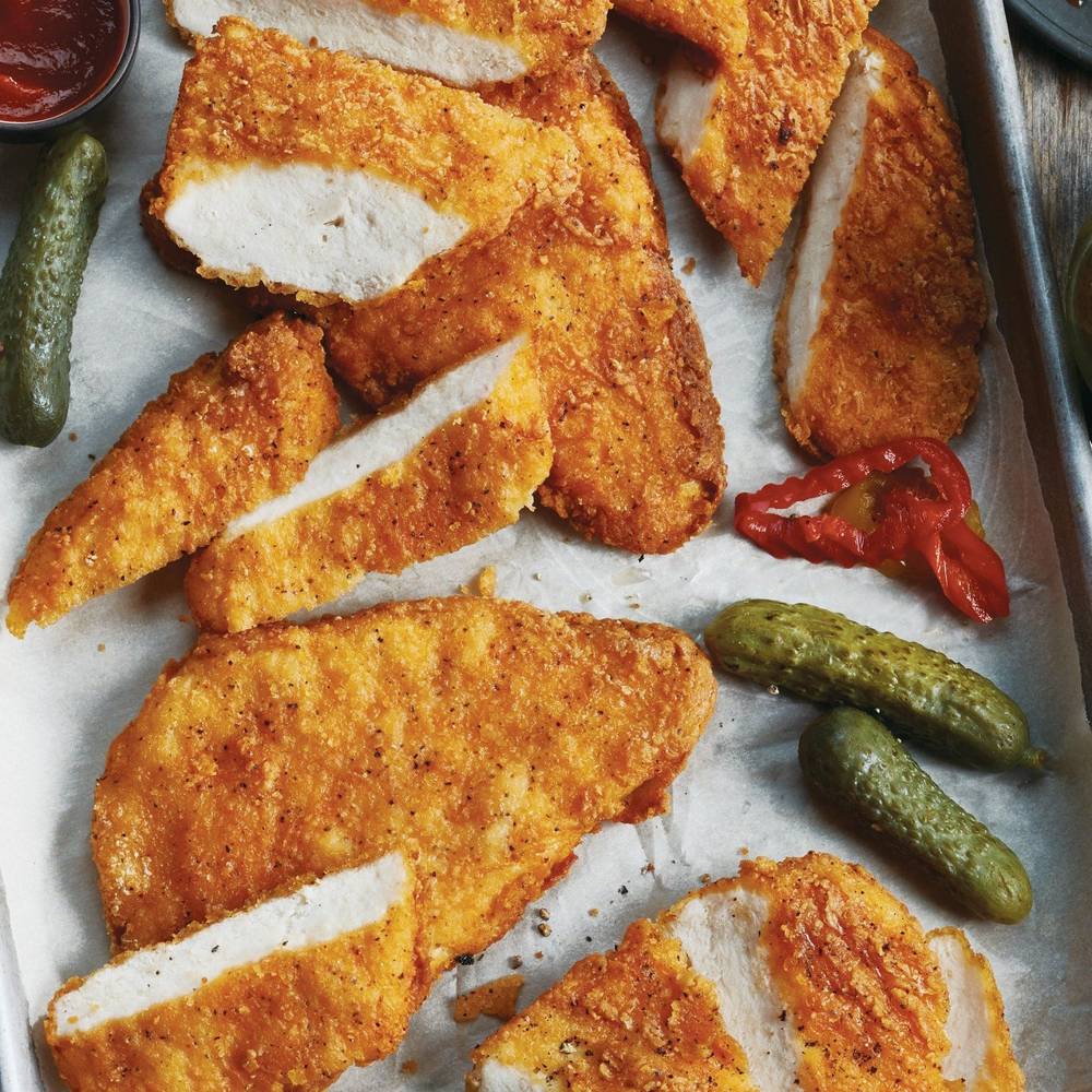 M&M Food Market Spicy Breaded Chicken Breasts (907 g)