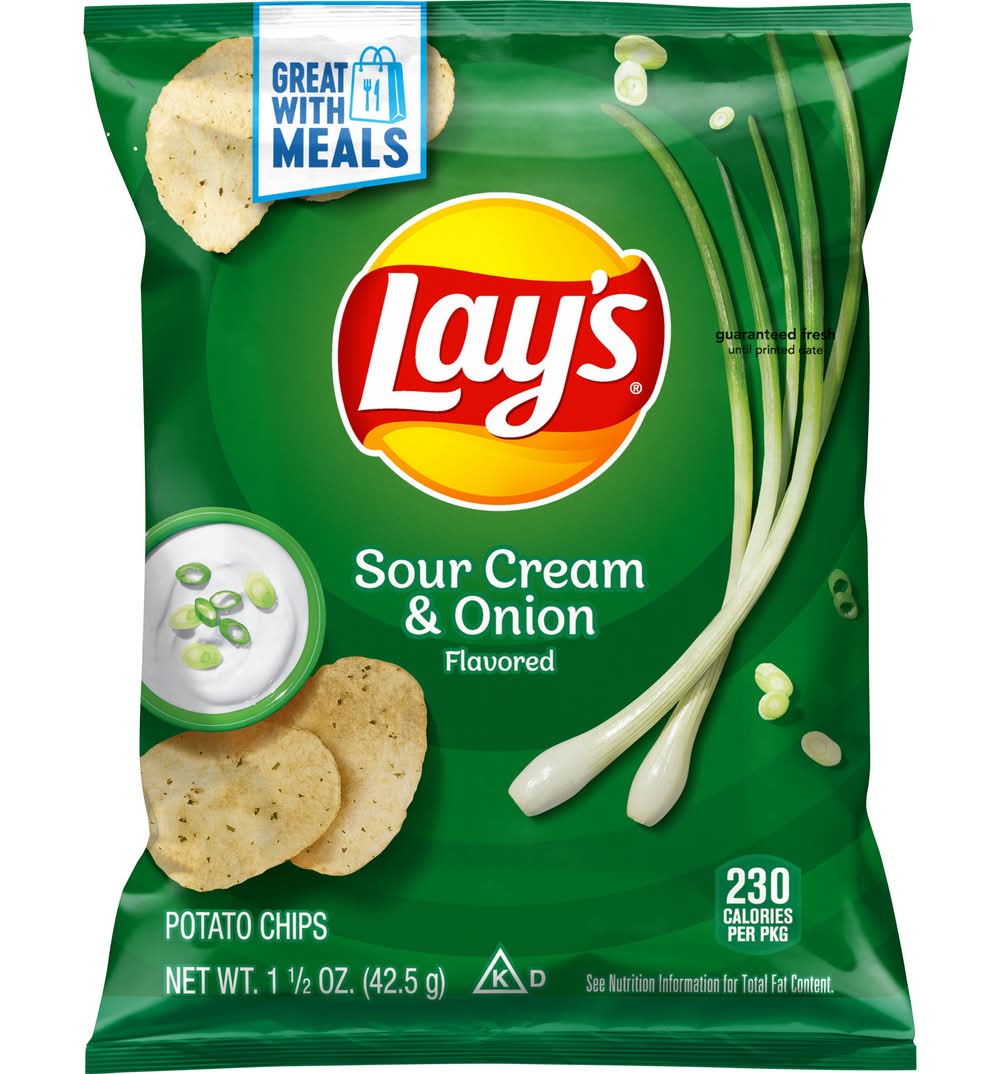 Lay's Potato Chips, Sour Cream & Onion (1.5 oz)