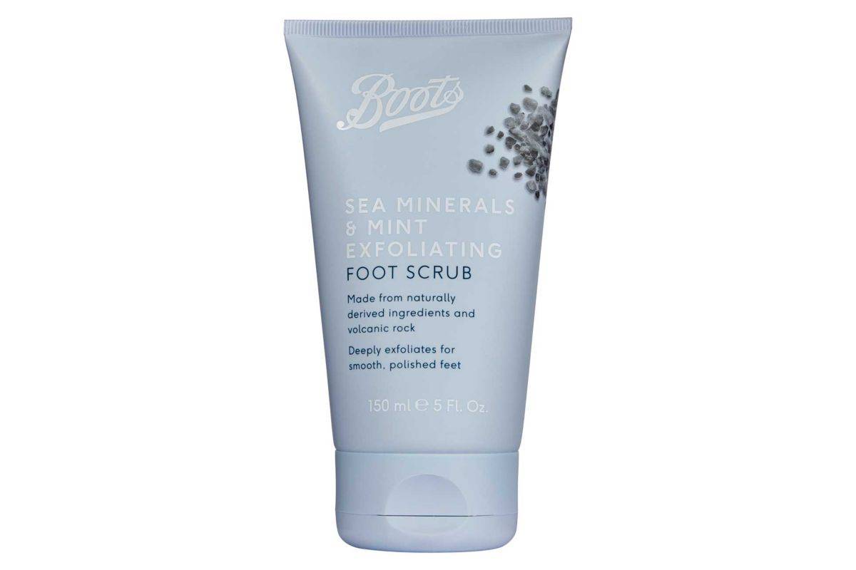 Boots Sea Minerals & Mint Exfoliating Foot Scrub 150ml