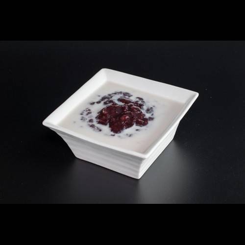 Black Glutinous Rice w/ Coconut Milk 椰汁黑糯米
