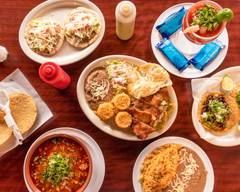 La Familia Mexican Grill