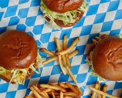 Baen Burger (185 Keefer Street)