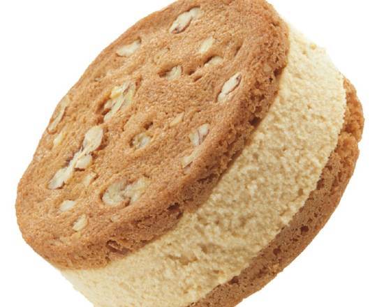Oat Milk Caramel Pecan Sandwich - Vegan