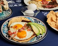 Casa Desayuno (2309 Goliad Rd FM 205)