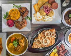 La Casa Del Chimi (911 Summit Ave)