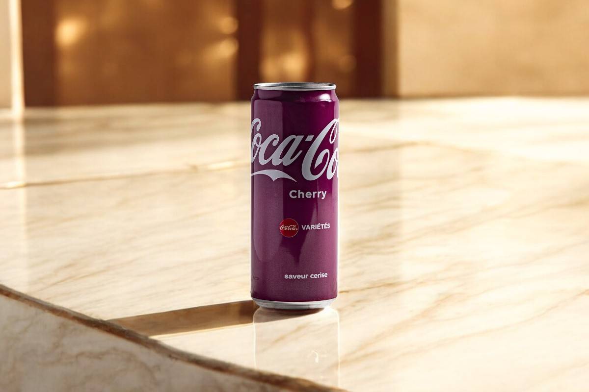 Coca-Cola cherry🥤