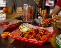 Alitas y Costillas (Moctezuma)