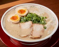 豚骨ラーメン まる・安 名護店