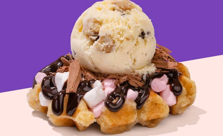 "The Dumble-S'more" Ice Cream Waffle