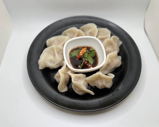 Cabbage and Pork Dumplings (高麗菜豬肉水餃)