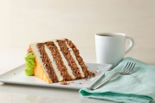 Carrot Cake (slice)