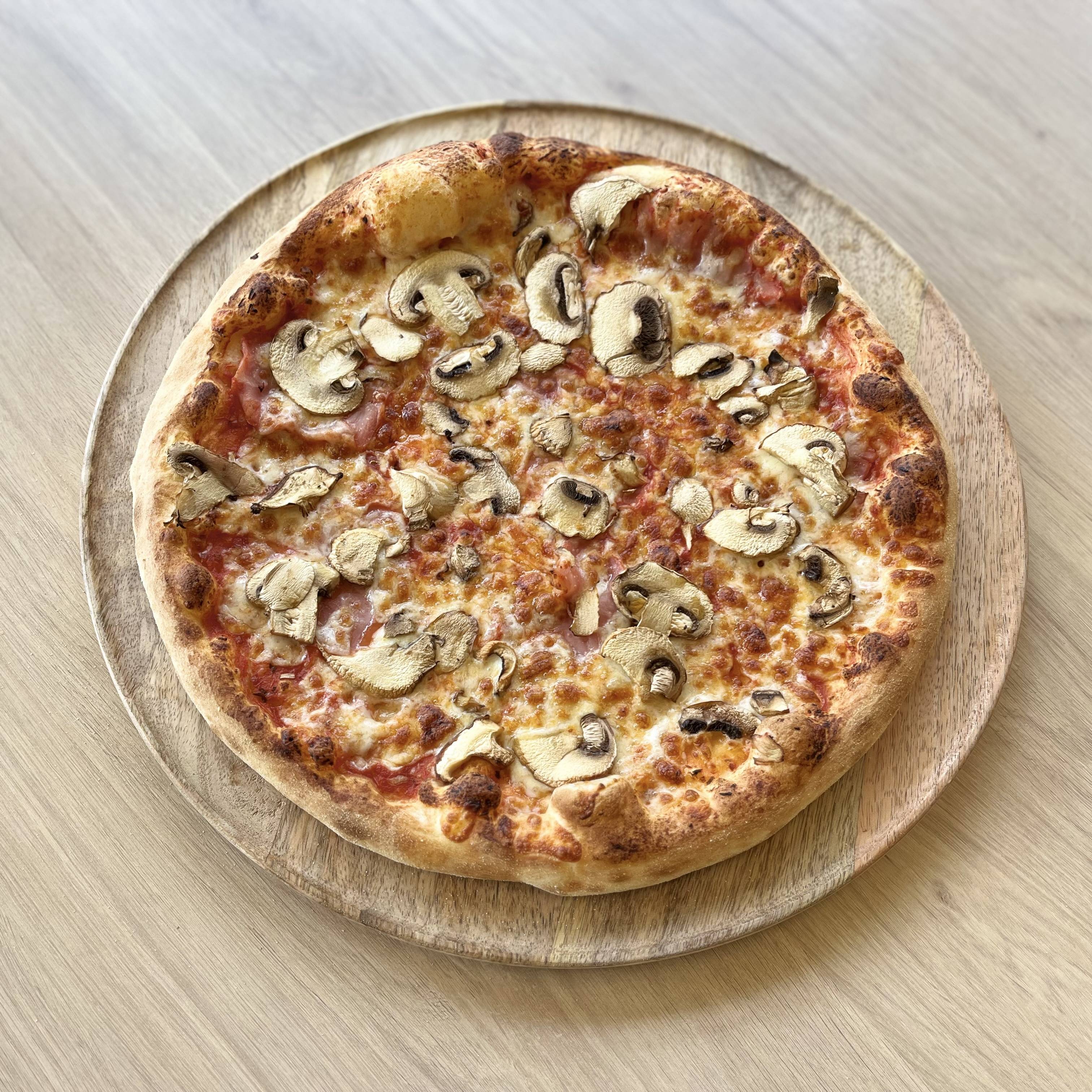 Pizza Reine