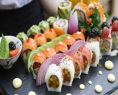 THE FISH SUSHI ROLL & PARTY TRAY