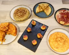 Paellas Y Tapas (6 Boulevard de la Prairie au Duc)