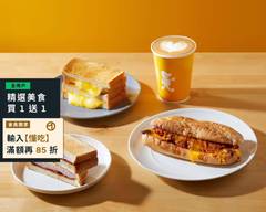 cama café 台中學府店